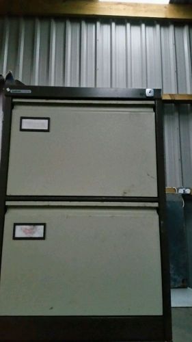 2 draw filing cabinets / tool storage / workshop storage / paint storage / for sale