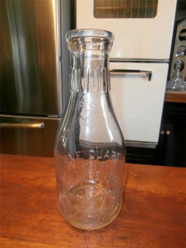 VTG SEARLE PERRY FAIRVIEW FARM EAST HAMPDEN MAINE 1 QT LIQUID STORE MILK BOTTLE