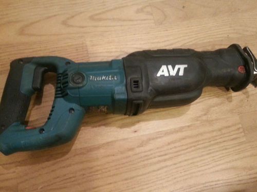 Makita  15 Amp AVT Reciprocating Saw  AS IS