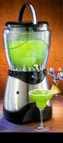 Margarita Maker, Frozen Drink Machine, Slushee Drinks, Nostalgia Electric HSB590