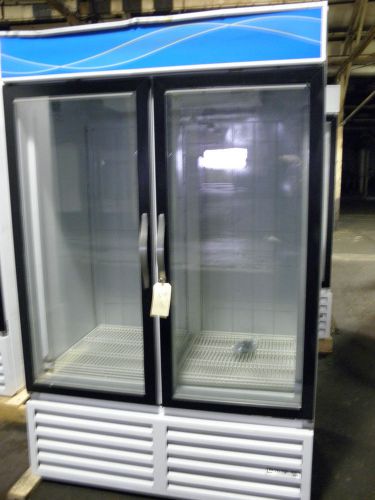 BEVERAGE AIR CFG48-5 TWO DOOR LOW TEMP ICE CREAM MERCHANDISE DISPLAY FREEZER