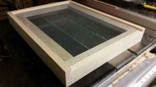 Screened Bottom Board for 10 frame Bee Hive