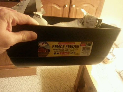 Fence Feeder with Clips Bucket NEW