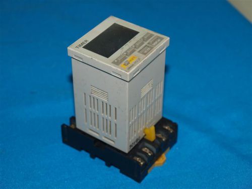 Omron H5CR-L H5CRL Timer w/ Socket