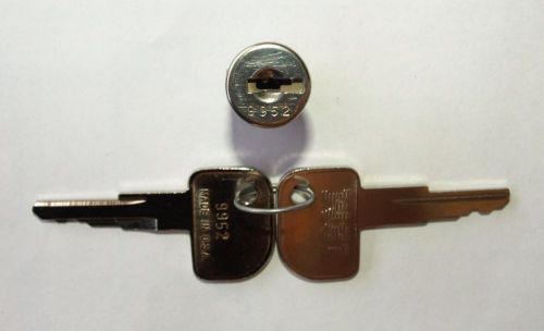 LOT OF 9 IBM LOCK WITH KEYS P/N: 33G3352-33G3353-33G3354-41J8078-41J8079-41J8080