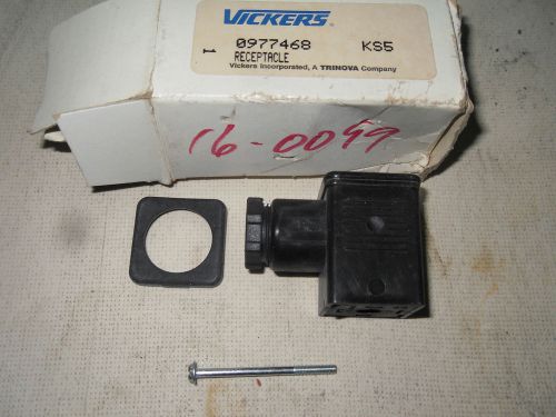 (Q2-5) 1 NEW VICKERS 0977468 RECEPTACLE