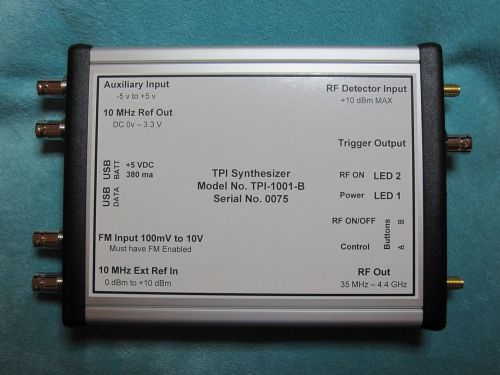 Calibrated RF Signal Generator 35MHz to 4.4GHz via USB with RF detector