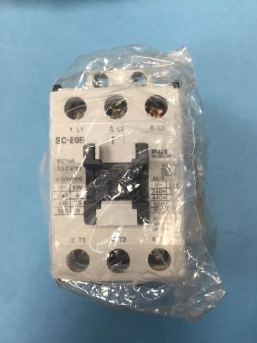 NEW Fuji SC-E05-220VAC  Contactor 25A, 220-240VAC COIL, 43mm