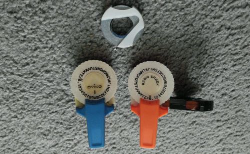 Lot of 2 VINTAGE Blue DYMO LABEL MAKER &amp; Orange RADIO SHACK MINI LABEL MAKER