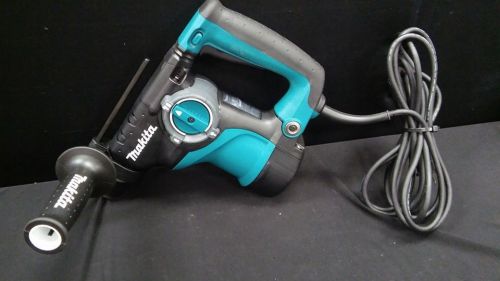 Makita HR2811F 1-1/8&#034; Rotary Hammer Drill