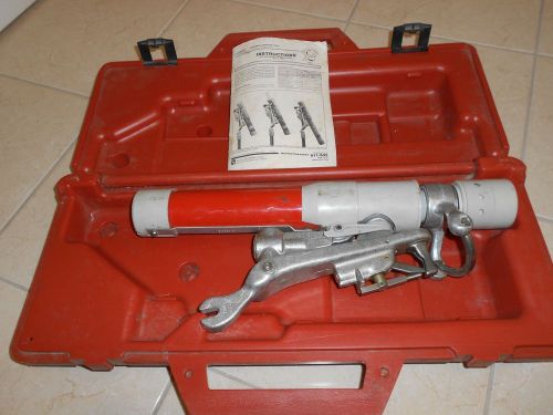 S &amp; C LOADBUSTER LOAD BREAK MODEL 5300R3 LINEMEN TOOL