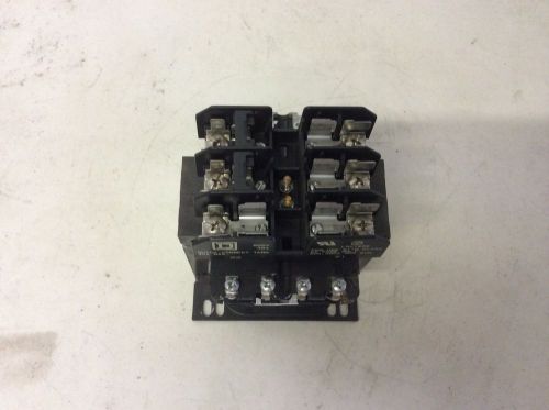 Square d 9070tf200d1 0.2 kva single phase transformer tf200d1 200 va 9070 for sale