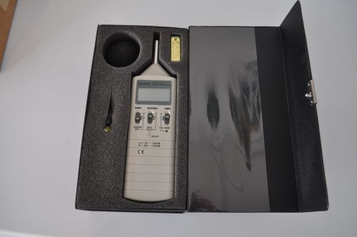 EXTECH DIGITAL SOUND LEVEL METER MODEL 407735