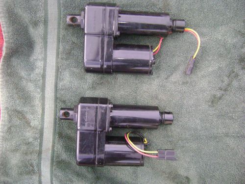 2 ACTUATORS 12 V AND 6 HYD HOSES