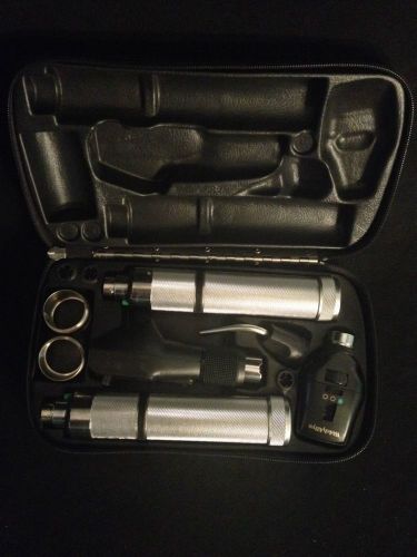 WELCH ALLYN Streak Retinoscope Ophthalmoscope Diagnostic Set 18335-C w/2 Handles