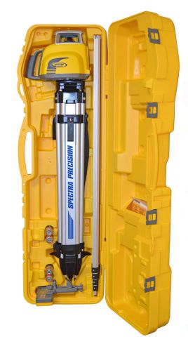 New Trimble LL300N-3 Self Leveling Laser Level Kit - Metric Scale