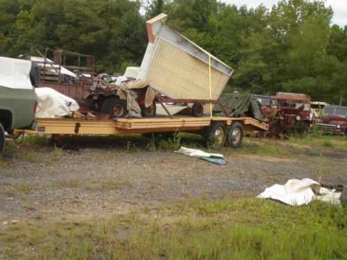 4&#039; X 8&#039; FLASHING SIGN MOUNTED ON 2 WHEEL TRAILER;NEEDS WORK