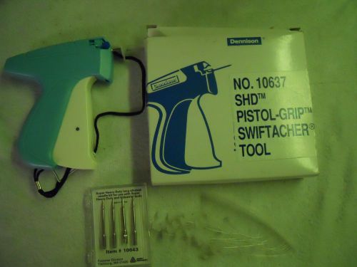 DENNISON SWIFTACHER  PISTOL GRIP TOOL WITH 4 PACK OF NEEDLES