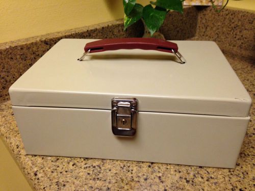 Tan Metal Lockbox w Rust Colored Handle, Black Cash Drawer &amp; 2 Keys