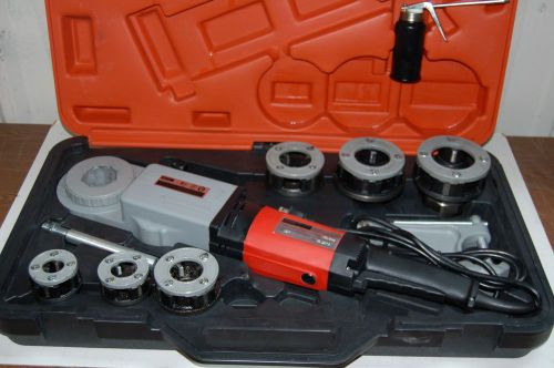 BLUEROCK ® Handheld Pipe Threading S302 Threader fits RIDGID ® 11R &amp; 12R Dies