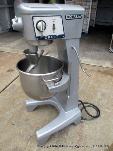 HOBART 30 QT DOUGH MIXER  With 1 bowl, 1 attachment, 30QT D300