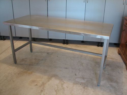 WORK TABLE FOOD PREP WORKTABLE WORKBENCH RESTAURANT METAL STEEL 30&#034; X 69&#034; USED