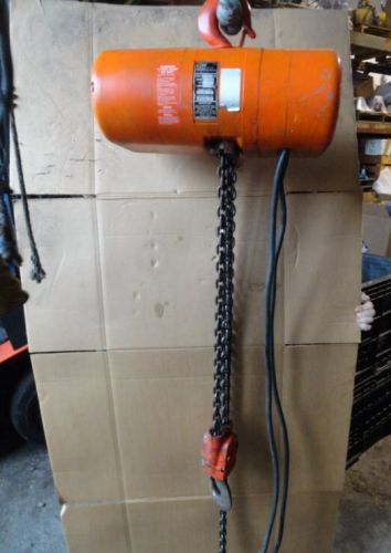 CM LODESTAR 2 TON (R) ELECTRIC CHAIN HOIST (8 FPM)