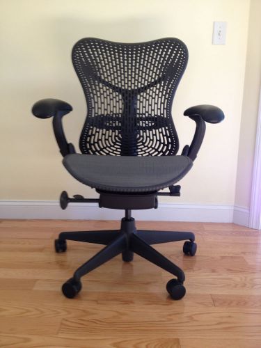 Herman Miller Mirra