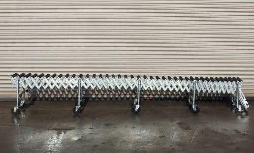 Nestflex 175 Flexible Expandable Conveyor, Gravity Roller Conveyor