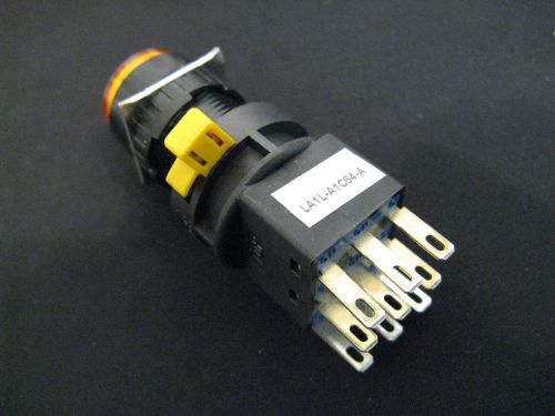 LA1L-A1C64-A, 5 AMP 250V LATCHING, ROUND ORANGE ILLUMINATED PUSHBUTTON SWITCH