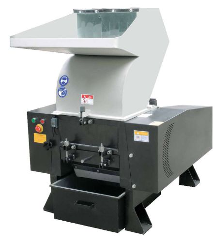 PLASTICS GRINDER, 7.33 HP