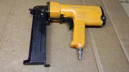 BOSTITCH MIII PNEUMATIC INDUSTRIAL CONCRETE NAILER