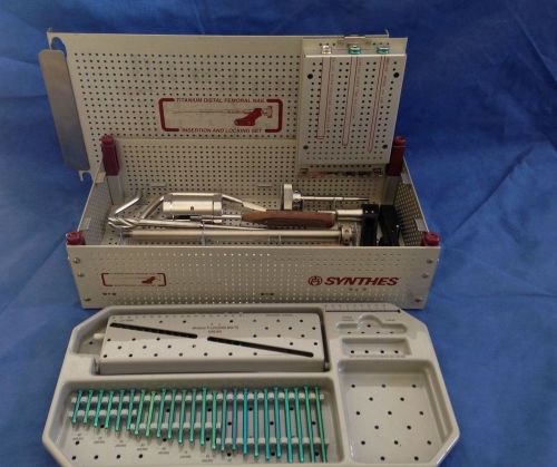 Synthes (105.521/105.523) Titanium Distal Femoral Nail Insertion/Locking Set