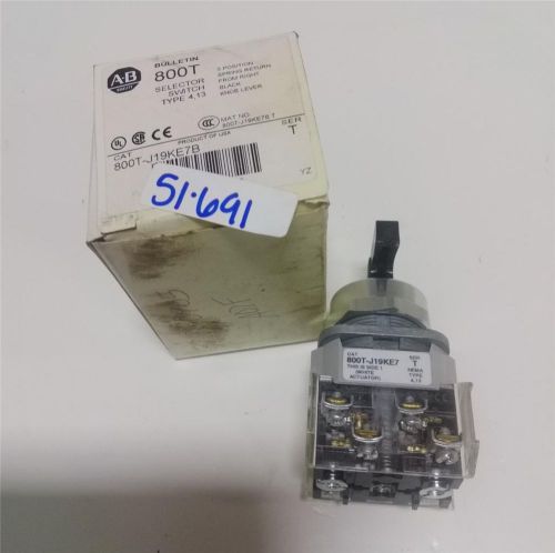 ALLEN BRADLEY 3P SELECTOR SWITCH 800T-J19KE7B SER. T NIB