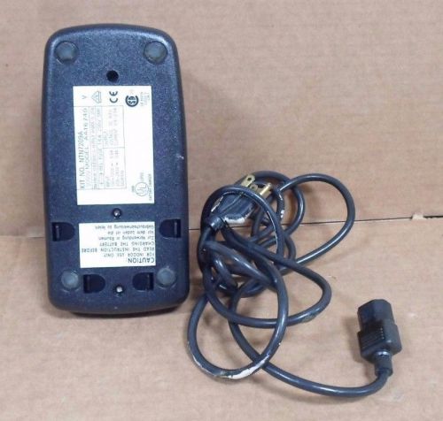 Motorola battery charger ntn7209a aa16740 with 120vac power cord for sale