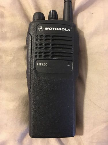 Motorola ht750 uhf 16 channel programmed for sale