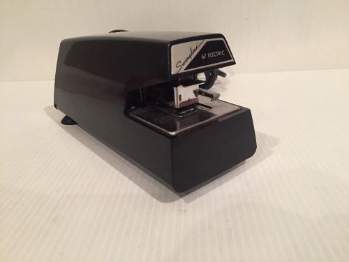 SWINGLINE MODEL 67 ELECTRIC STAPLER 20 SHEET CAPACITY SWEET