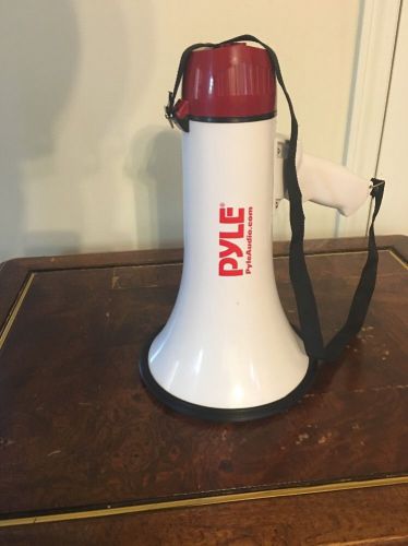 Pyle- Pro PMP40 40 Watt Bullhorn Megaphone