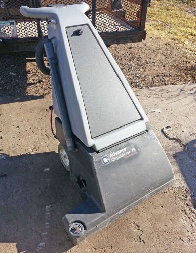 Advance Carpetriever 28&#034; Vacuum industrial