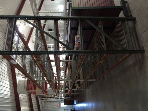 Industrial Pallet Racking Lot Sale