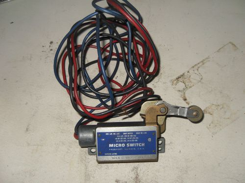 (O4-2) 1 MICROSWITCH BZLN-2-RH5 LIMIT SWITCH