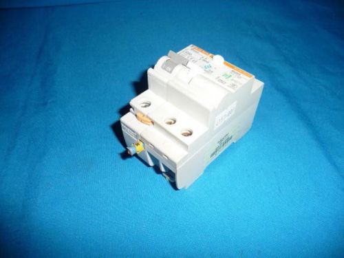 Merlin Gerin  Multi9 Vigi C65 ELE w/ C32 Circuit Breaker  C