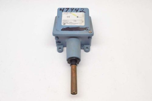 UNITED ELECTRIC C100-120 2-1/2IN PROBE -17.8-107.2C TEMPERATURE SWITCH B389532