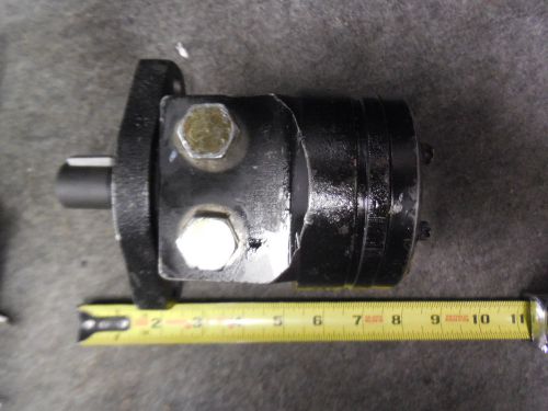 NEW EATON CHAR-LYNN HYDRAULIC MOTOR # 103-1026-012