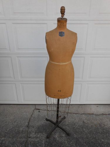 ANTIQUE VINTAGE DRESS FORM J R BAUMANS NY MODEL 1954 12 MANNEQUIN