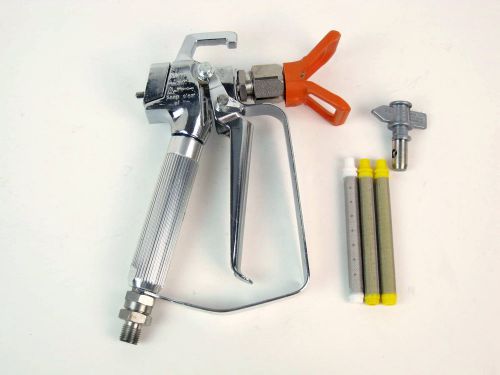 Spray Gun Airless 3300psi  with 517 reversible tip G10XL