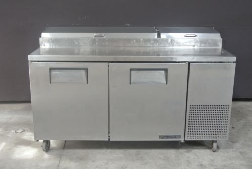 True TPP-67 67&#034; Refrigerated Prep Table / Sandwich Prep / Pizza Prep