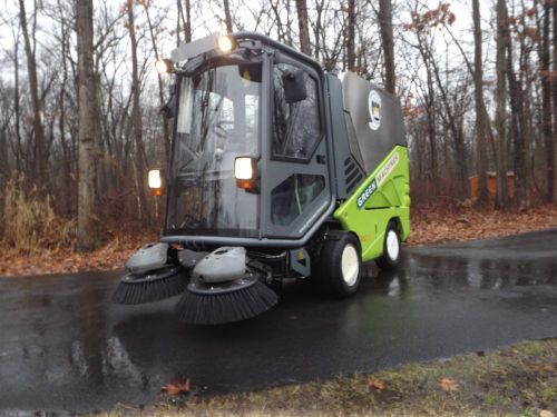 2009 Tennant Green Machines 636HS Sweeper