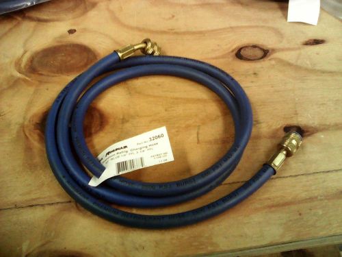 ROBINAIR PREMIUM REFRIGERANT CHARGING HOSE (60&#034; BLUE 1/4&#034; FFL X 1/4&#034; FFL)