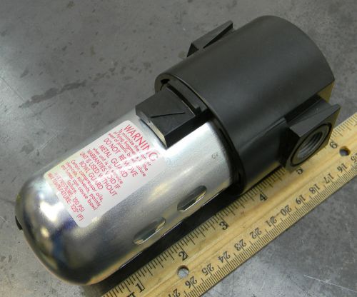 WILKERSON L16-03-000 PNEUMATIC LUBRICATOR AIR COMPRESSOR 3/8&#034; NPT NIB